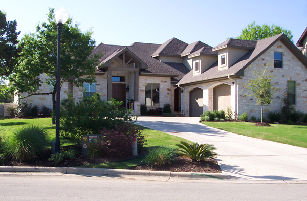 9109 Spinning Leaf Cove Austin